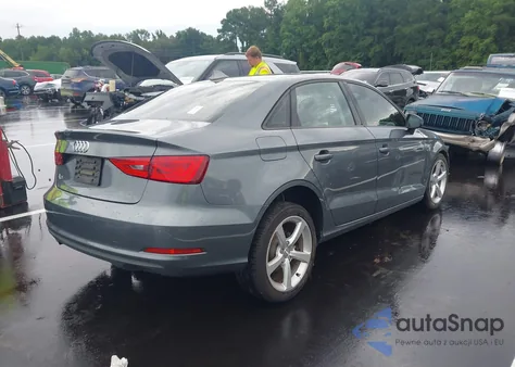 2015 Audi A3 1.8T Premium z USA, uszkodzony, nr VIN WAUACGFF6F1135953